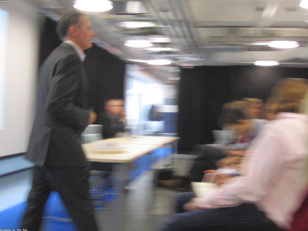 រឿងរ៉ាវជោគជ័យនៃអ្នកសហគ្រិនច្នៃប្រឌិត